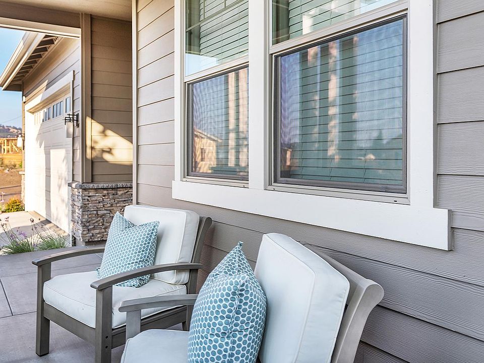 *Photos may vary from actual home