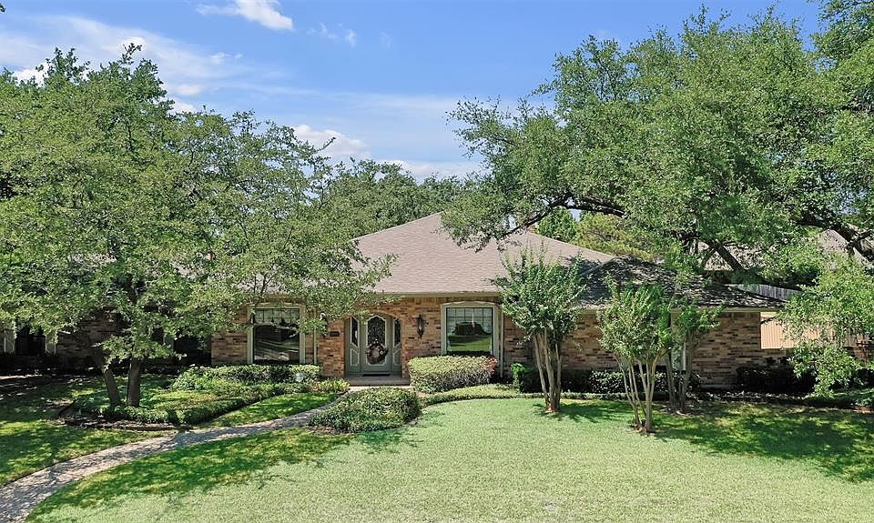 1st image of 1901 Shari Ln