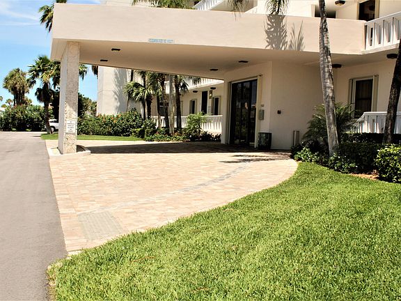 3rd image of 5061 N Highway A1a APT 205