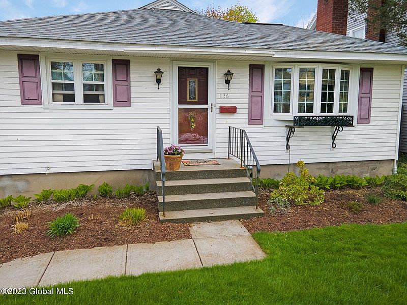 2nd image of 1136 Ardsley Road