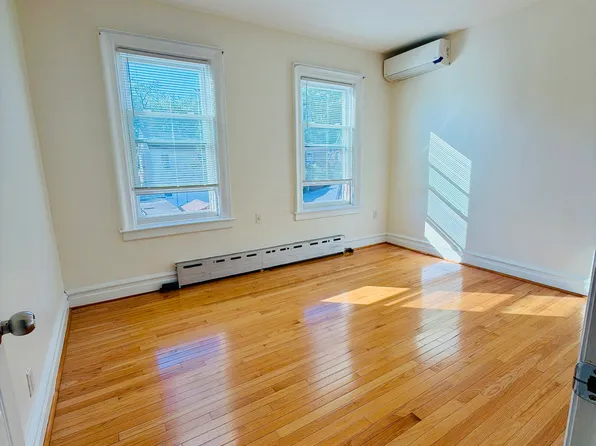 14037 Rose Ave, Flushing, NY 11355