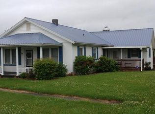 3822 Bryson City Rd, Franklin, NC 28734