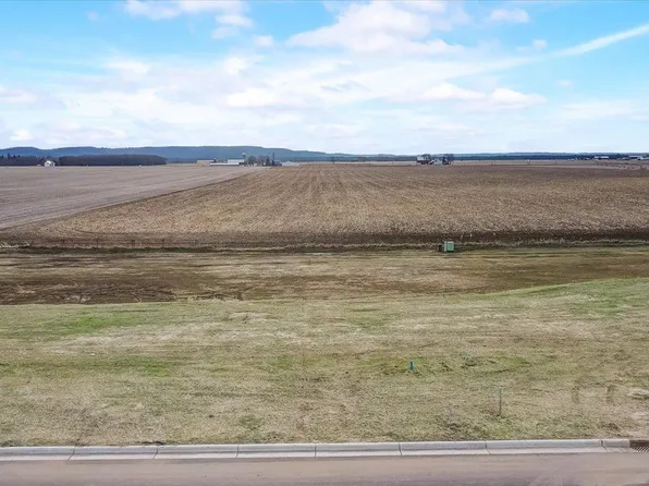 252 Falcon Ct #85, Sauk City, WI 53583