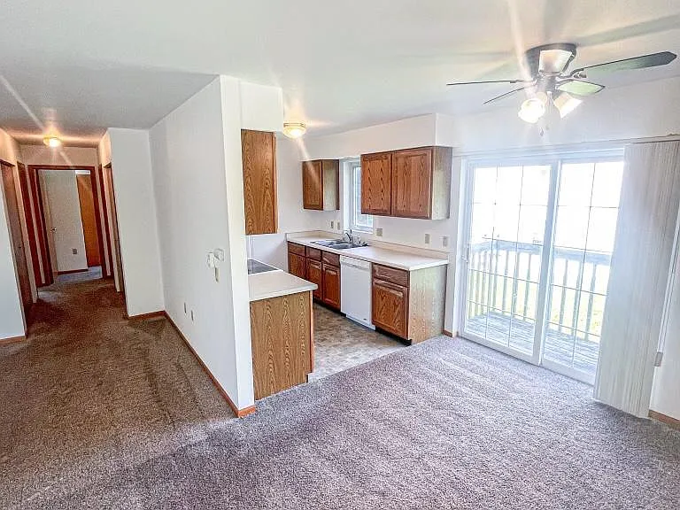 826 N Thompson Dr #4 — Photo 15
