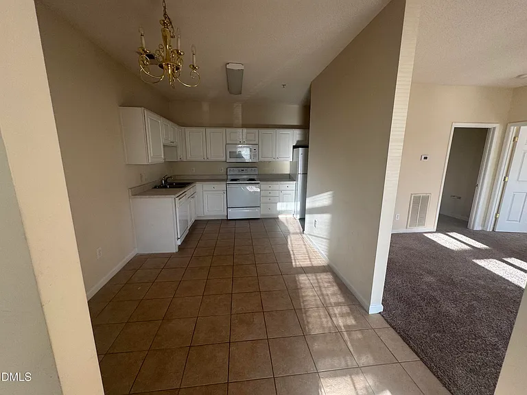2510 Friedland Pl #202 — Photo 8