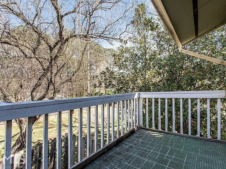 2048 Powers Ferry Trce SE — Photo 22