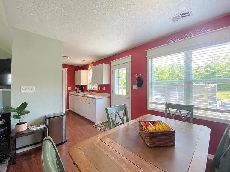 3217 Caratoke Hwy — Photo 9
