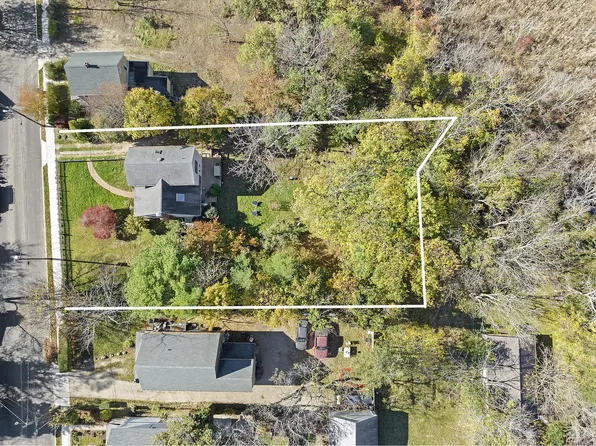 516 Madison Ave, Greenport, NY 11944