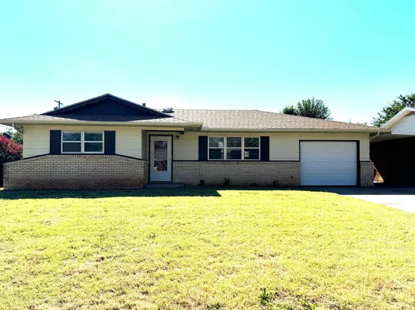 2233 Oak Ave, Woodward, OK 73801