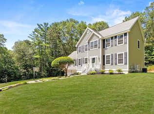 122 Carlisle Rd, Westford, MA 01886