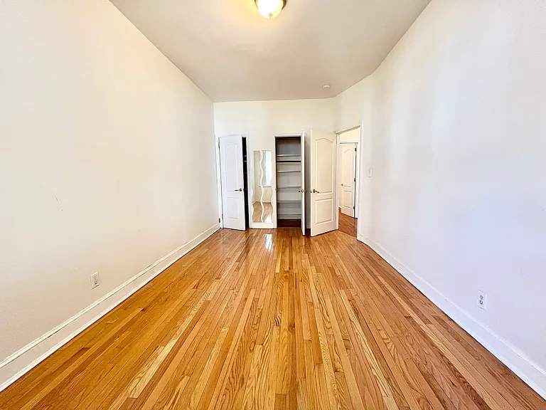 24XX E 26th St #2 — Photo 4