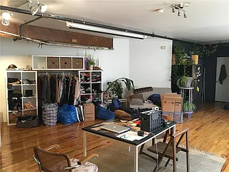 Rented by R New York