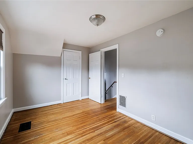 1619 South Ave — Photo 10