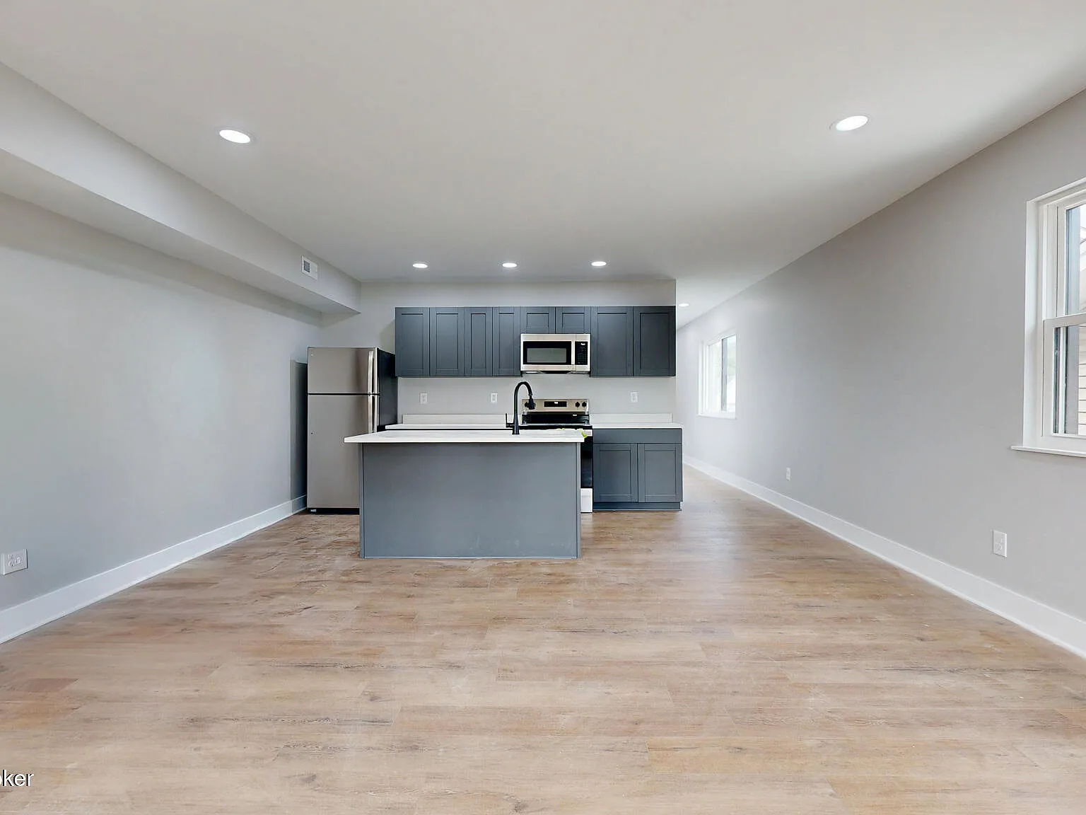 2 bed, 1.0 bath, 1000 sqft, $1,495 — Photo 2