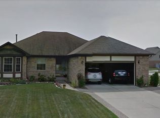 30620 Sheppards Ln, Chesterfield, MI