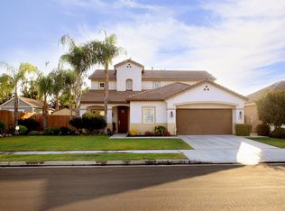 3068 N McArthur Ave, Fresno, CA 93727
