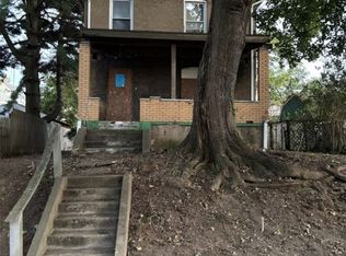 1017 Fairdale St, Pittsburgh, PA 15204