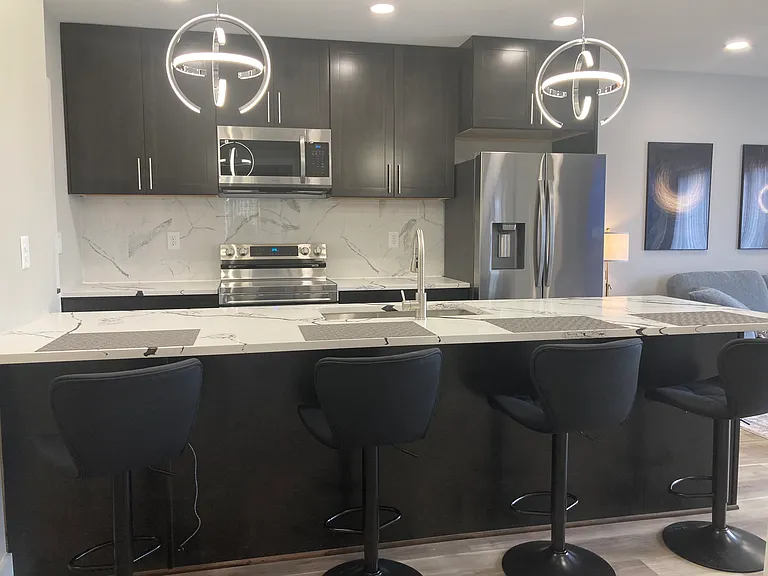 The Tucker Luxury Apartments — Photo 32