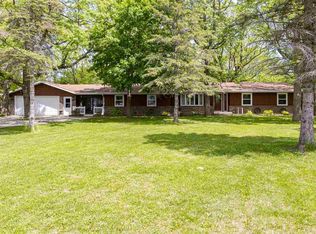 1255 Irish Rd, Neenah, WI 54956