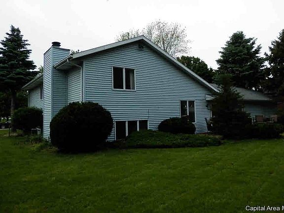 4th image of 2241 Catherine St