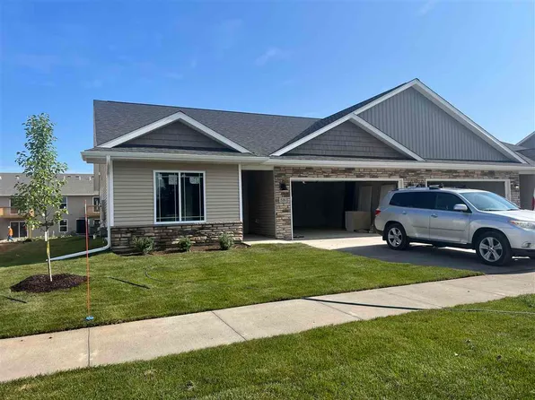 516 Elizabeth Ln, Tiffin, IA 52340