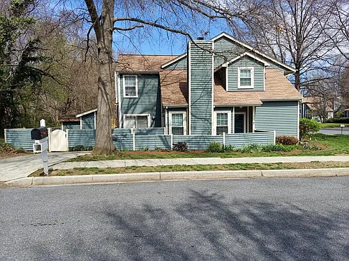 982 Yachtsman Way Photo 1