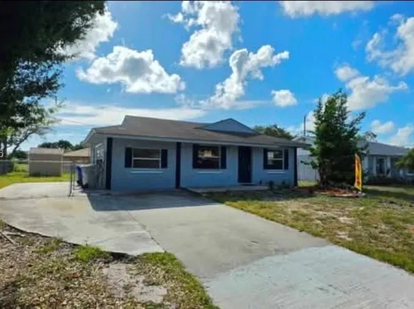 338 8th Ave SW, Vero Beach, FL 32962