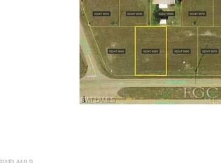 1925 Kismet Pkwy E, Cape Coral, FL 33909