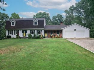 114 Back Rimmon Rd, Beacon Falls, CT 06403