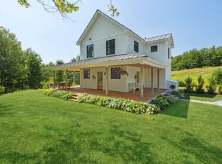 704 Cross Rd, Stowe, VT 05672