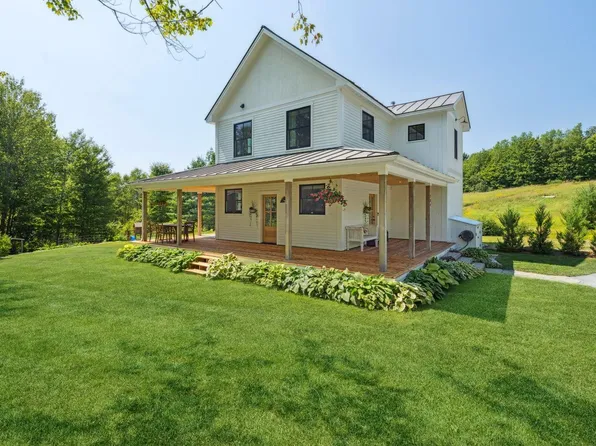 704 Cross Road, Stowe, VT 05672