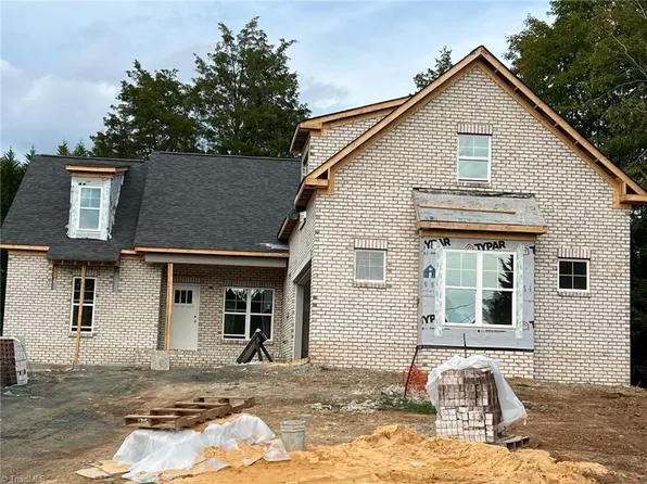 4690 Cherryhill Ln, Winston Salem, NC 27106