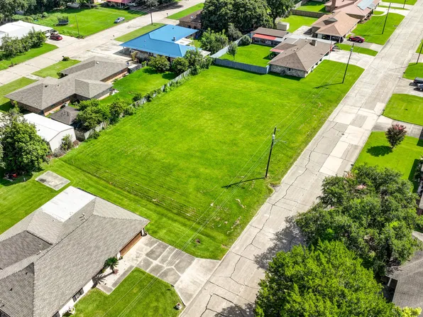 Sydney St, New Iberia, LA 70560