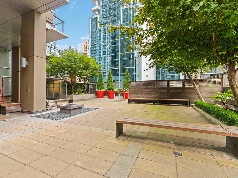 1308 Hornby St #2903 — Photo 11