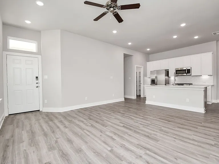 21039 Shore Oak Dr #B — Photo 22