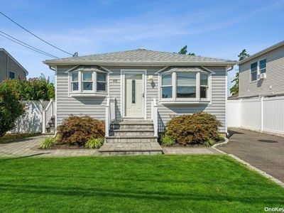 48 Cartwright Boulevard, Massapequa Park, NY, 11762