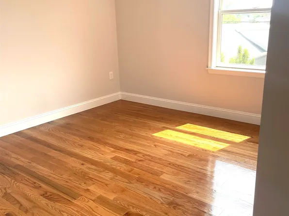 761 B 4th Street image 27 of 34