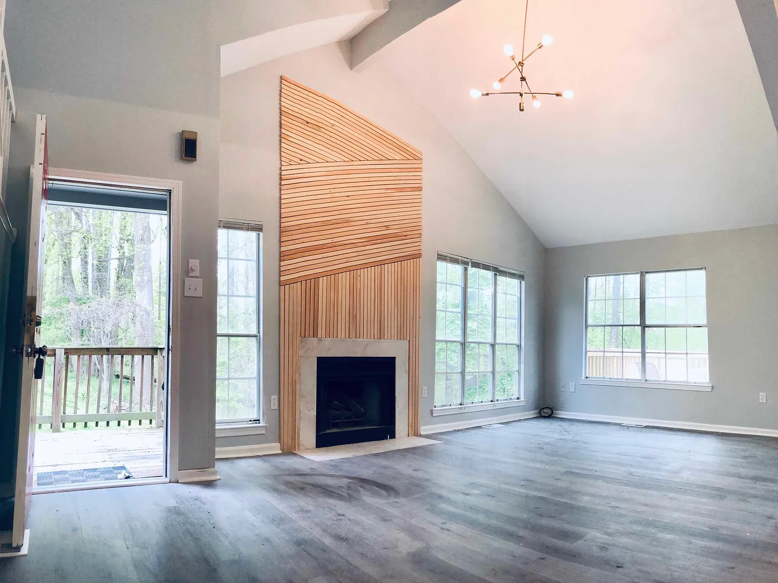 1533 Casino Cir — Photo 1