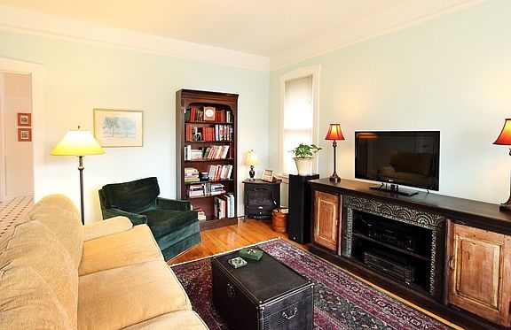 3rd image of 9137 Sheridan Ave