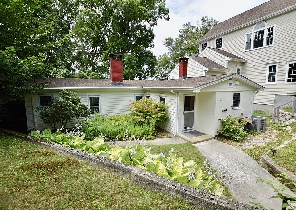 1st image of 119 Hackett Ave #A