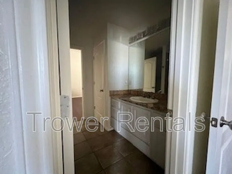 8104 San Antonio St — Photo 48