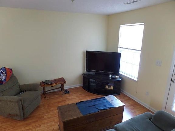 3rd image of 128 Clover Valley Dr