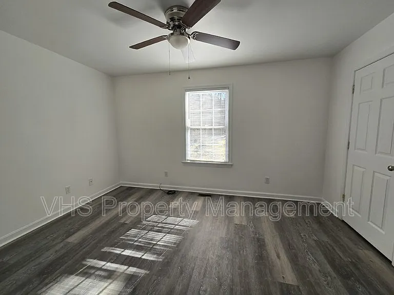4 Daiseys Rest Rd — Photo 11