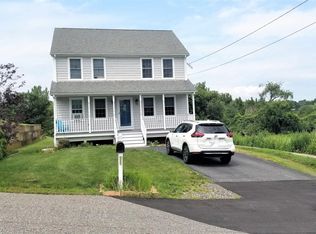 23 Massasoit Ave, Bristol, RI 02809