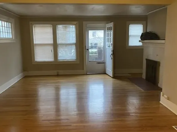 4918-4920 California St, Omaha, NE