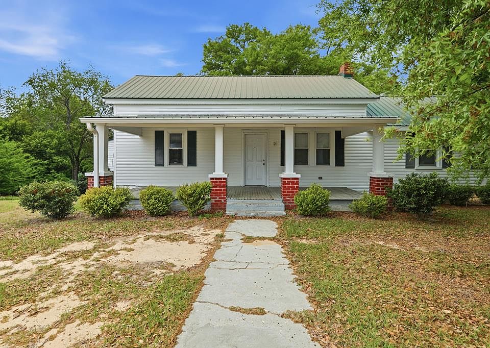 1st image of 426 Broad St