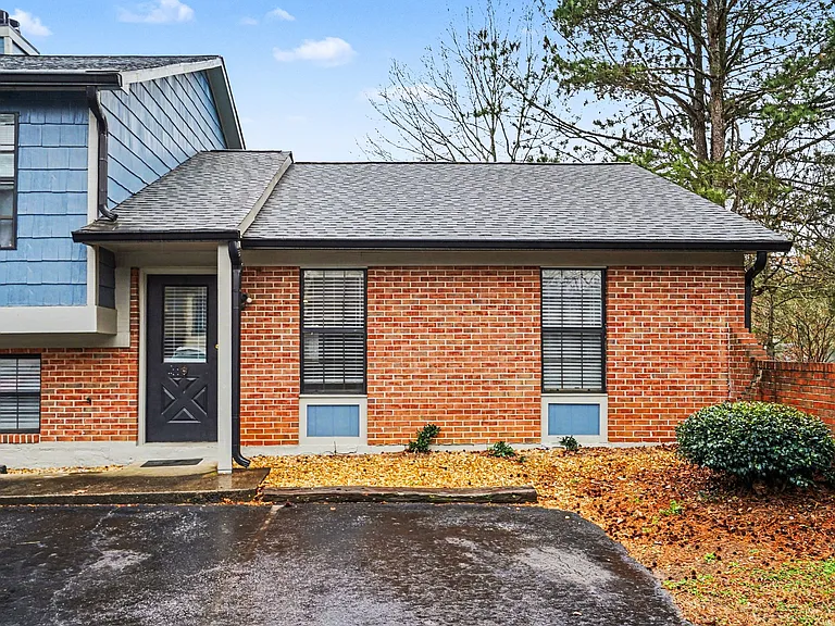 1205 Natchez Trce SW #A — Photo 1