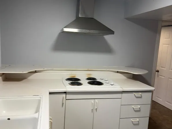 41 Coomer Cres, Ajax, ON L1T 3C7