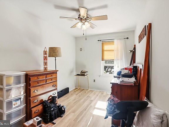 5th image of 12062 Abby Rd