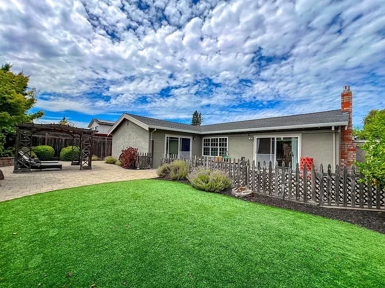 3321 Anita Ct — Photo 42
